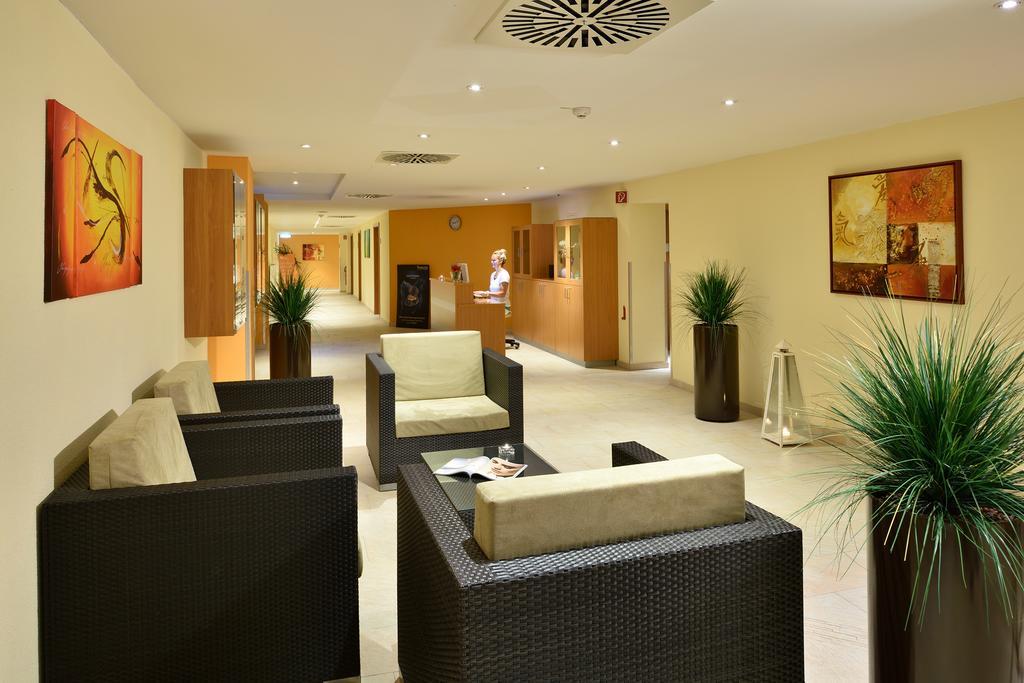 Best Western Plus Parkhotel Maximilian Ottobeuren Exterior foto