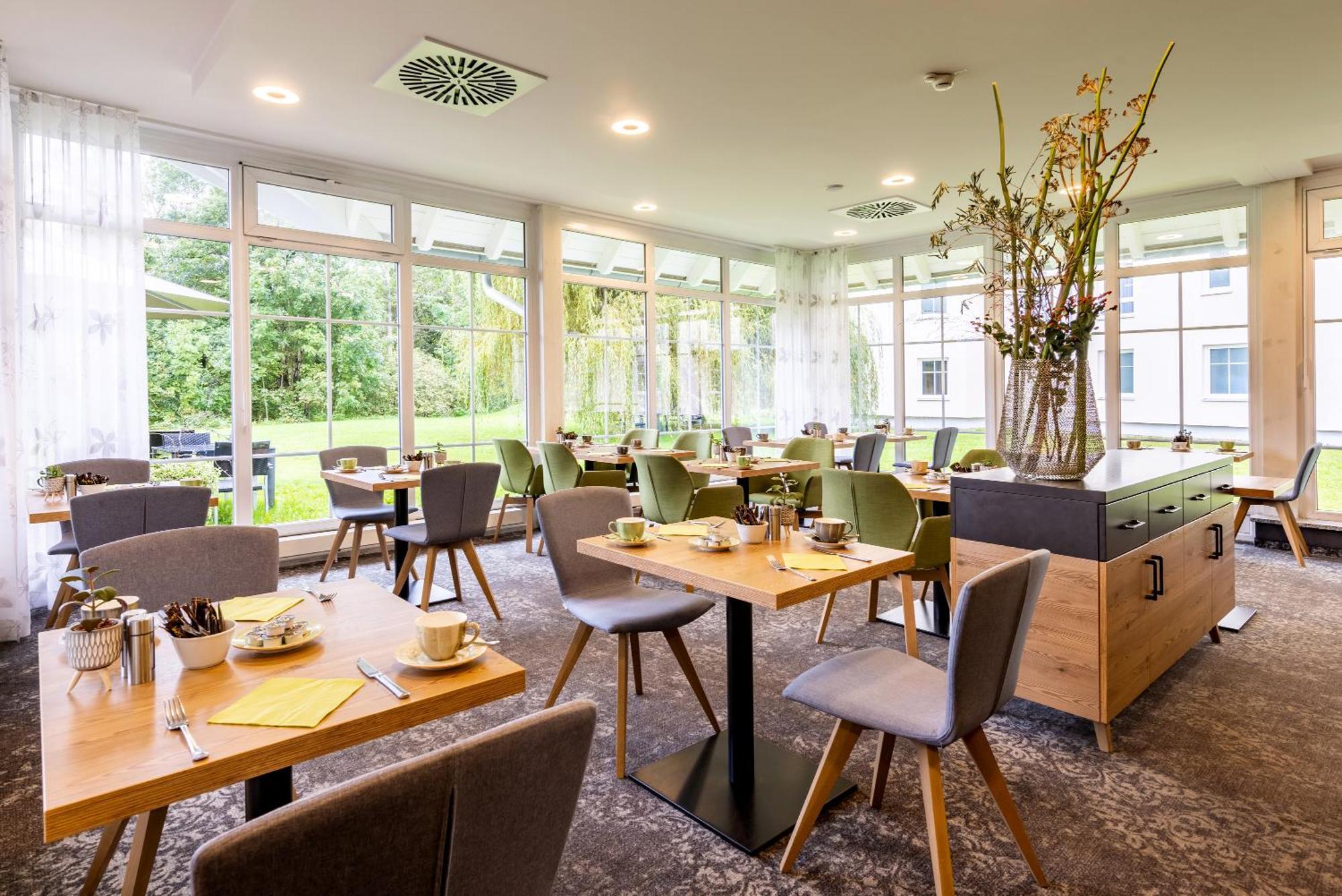 Best Western Plus Parkhotel Maximilian Ottobeuren Exterior foto