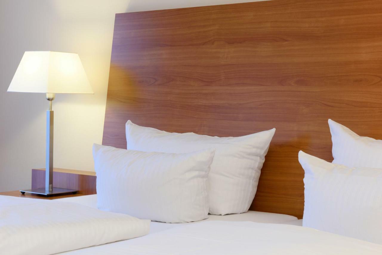 Best Western Plus Parkhotel Maximilian Ottobeuren Exterior foto